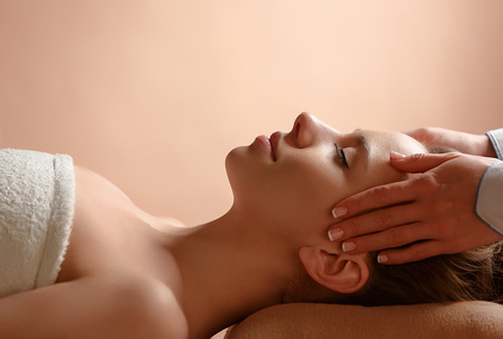 Migränemassage in meinem Entspannungsstübla - Kommen Sie zu mir für Wellnessmassagen, Entspannung und Energiearbeit